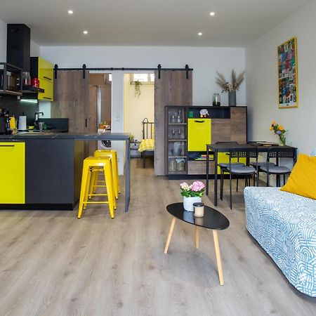 Apartman Yellow Submarine Se Slunnou Terasou كوتنا هورا المظهر الخارجي الصورة