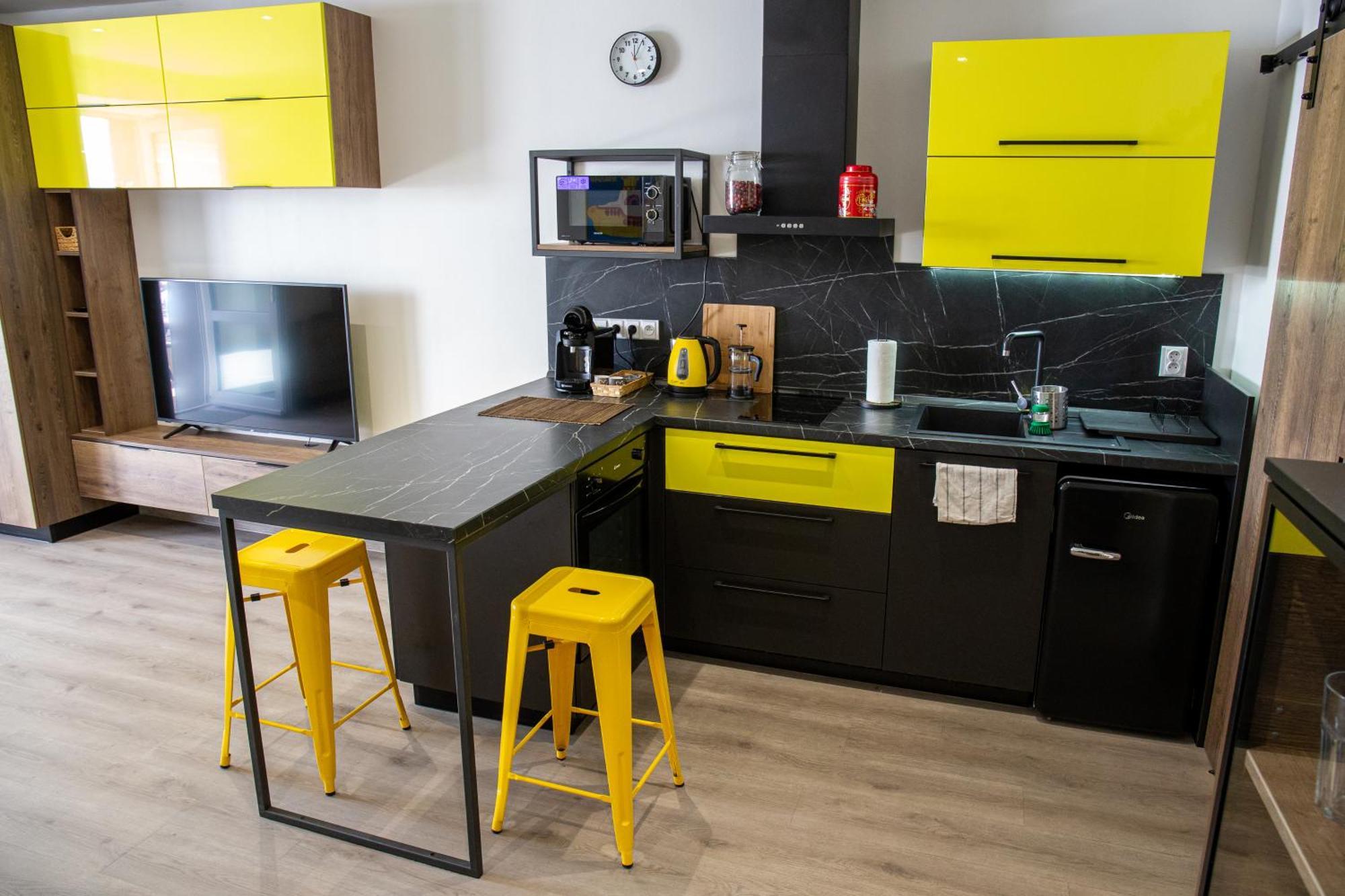 Apartman Yellow Submarine Se Slunnou Terasou كوتنا هورا المظهر الخارجي الصورة